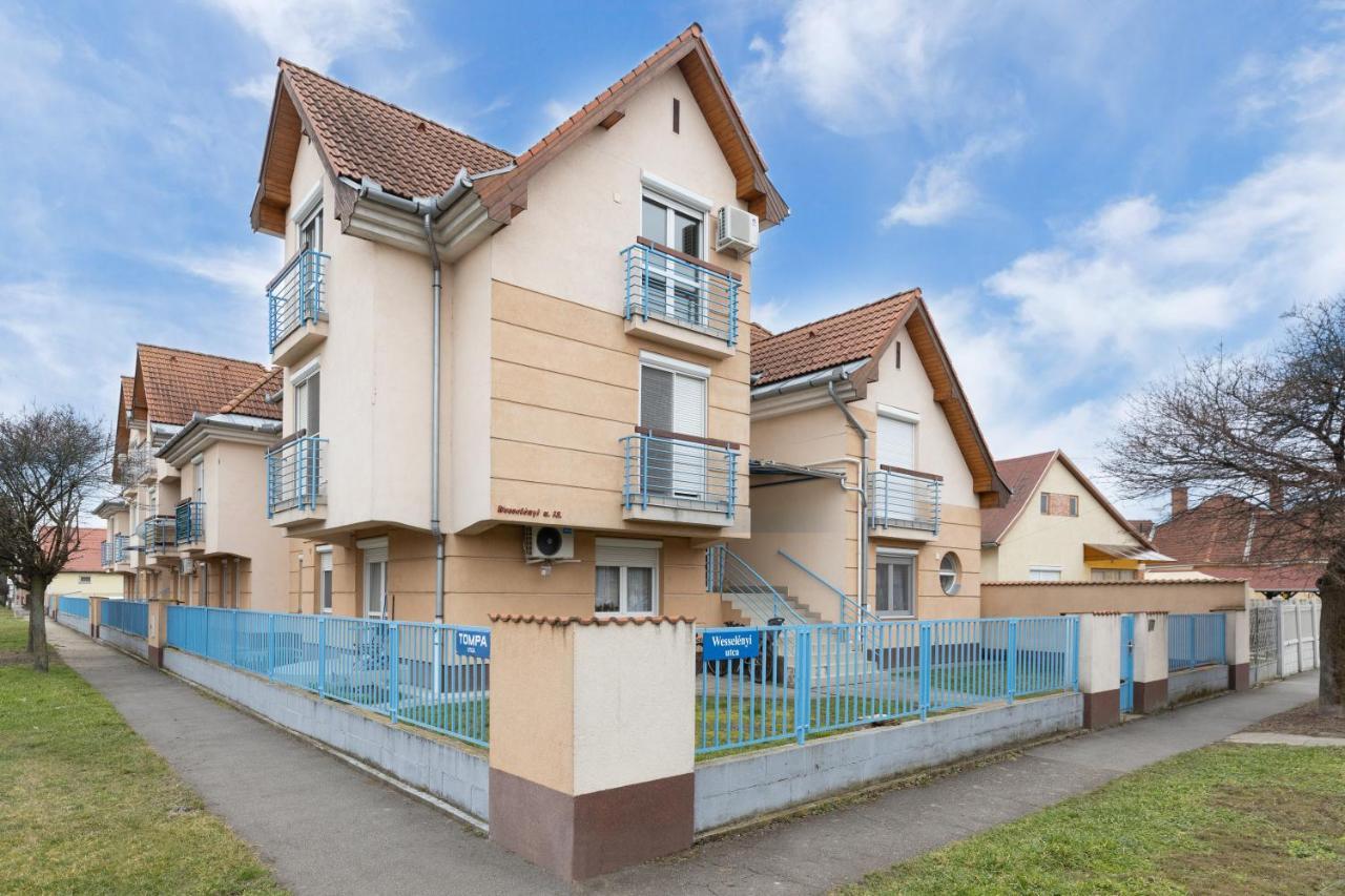 Marta Apartman Гайдусобосло Екстер'єр фото